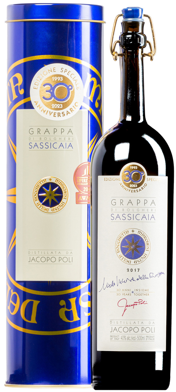 Grappa elevata in barili di Sassicaia 2017 in gift tube | Superiore.de